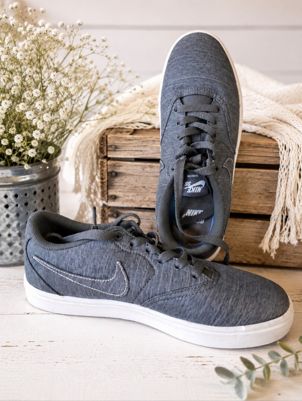Nike SB Check Solarsoft Canvas Gray Sneakers Women’s 8.5 Skate Shoes